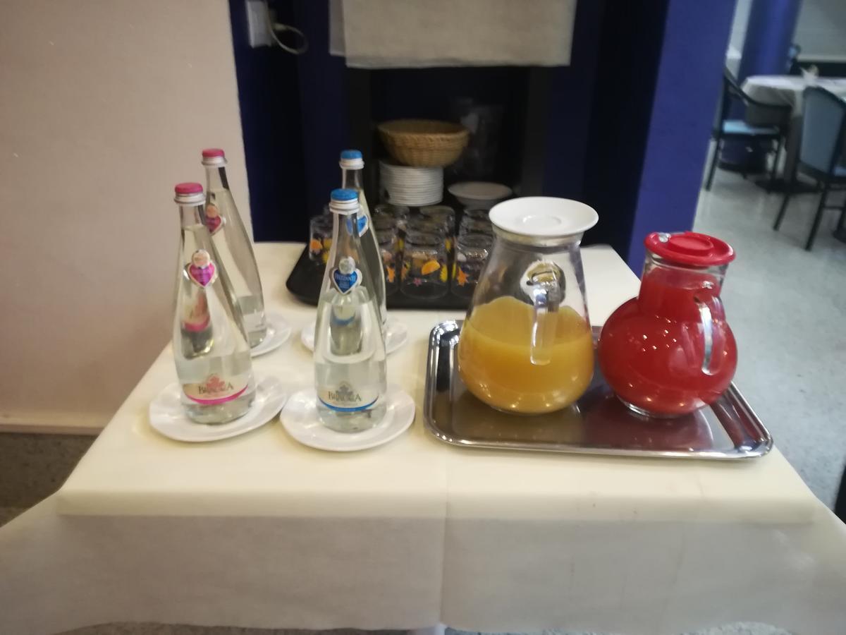 Hotel Gardenia Cermenate Bagian luar foto