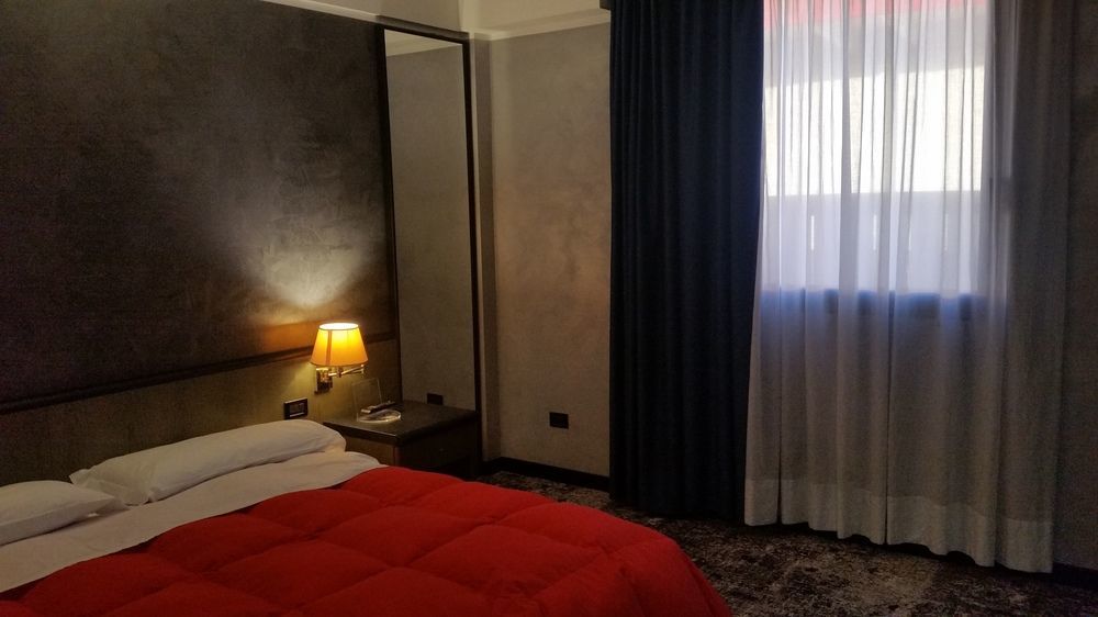 Hotel Gardenia Cermenate Bagian luar foto