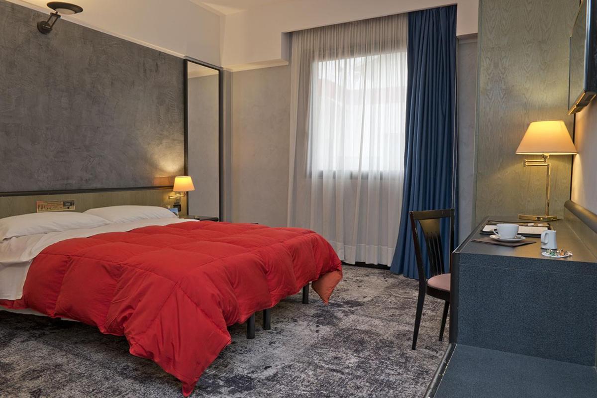 Hotel Gardenia Cermenate Bagian luar foto